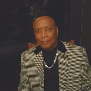 Meet your Posher, Gregory